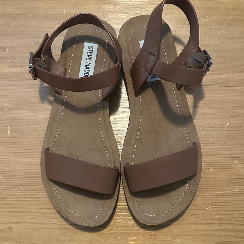 Steve Madden Tan Flat Sandals
